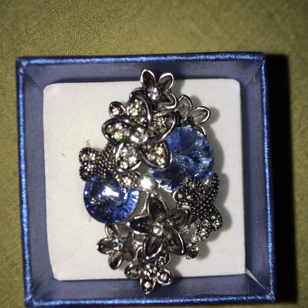 Rhinestone Encrusted Large Statement Ring - image 1